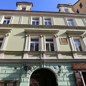 King George 3* Praha